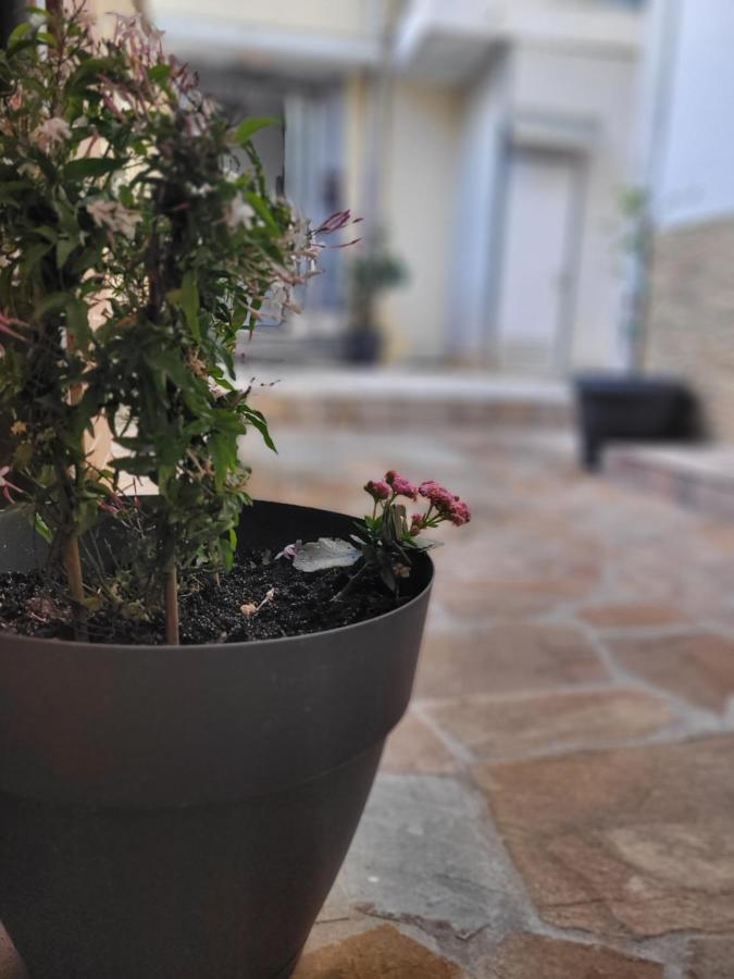 Marge Apt Árta Exterior foto